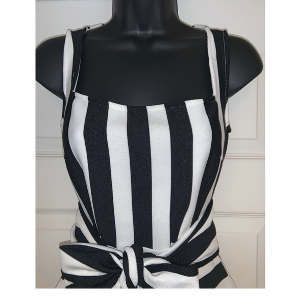 RAYA ‼️SALE‼️ B & W striped Bandage Midi dress—NWOT - Picture 4 of 10